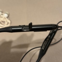 イヤホン　2点の画像