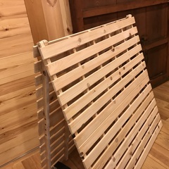 タンスのゲン　折りたたみスノコ　幅約960x長さ約1950x厚さ約35ミリ　シングル　ヒノキ　中古の画像