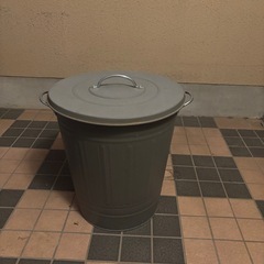 【12/7まで掲載】蓋付きゴミ箱(外用)の画像