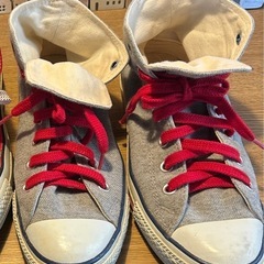 コンバーススニーカーグレー
の画像