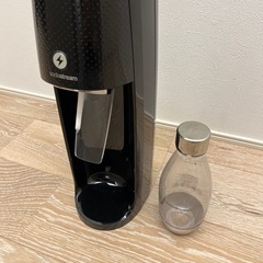 ソーダストリームの電動式炭酸水メーカー「Spirit One Touch」の画像