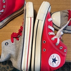 コンバーススニーカーグレー
の画像