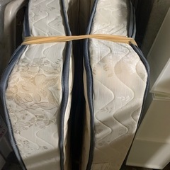 シングルベッド マットレス付き すのこ付き 伸び縮み可能タイプの画像