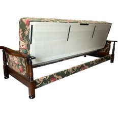 美品❗️ カリモク家具 コロニアル 3人掛け ソファー ベッド   希少 Colonial 花柄 木製フレーム クラシック アンティーク の画像