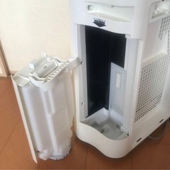 SHARP プラズマクラスター  
加湿空気清浄機 パワフル吸塵 循環気流の画像