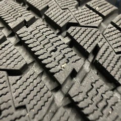 TOYOタイヤ　スタッドレス GRAIT GIZ 225/50R17　の画像