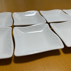 白色 角皿の画像