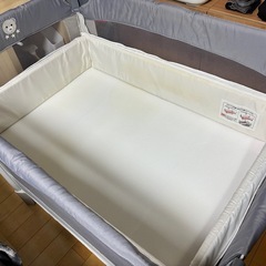 ベビーベッド　バンボ　バウンサー 3点セットの画像