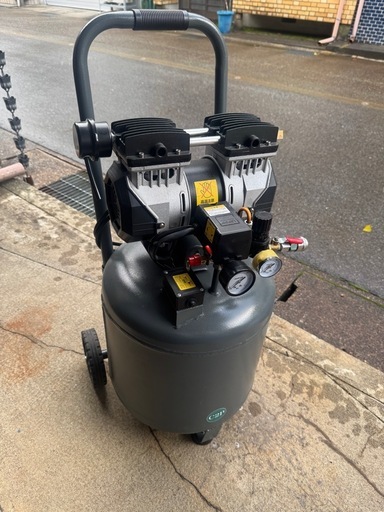 アストロプロダクツ　サイレンエアーコンプレッサー