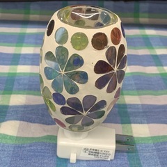 美原店 イシグロ モザイクガラス アロマライト コンセント型 おしゃれ インテリア　足元灯の画像