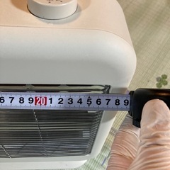 【動作OK】軽くて扱いやすい！コンパクト遠赤外線ヒーター 500円の画像