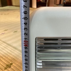 【動作OK】軽くて扱いやすい！コンパクト遠赤外線ヒーター 500円の画像