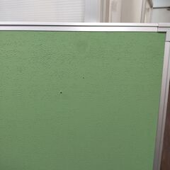 掲示板 藤木工業 約60cm x 約110cm ２枚セットの画像