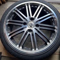 アルミホイール16インチの画像