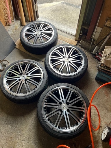 アルミホイール16インチ