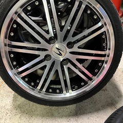 アルミホイール16インチの画像