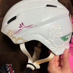 バートンウエアセット　ヘルメット　ゴーグル　グローブ　パスケースの画像