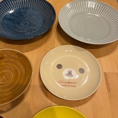 大皿、中皿、お椀のまとめ売り
の画像