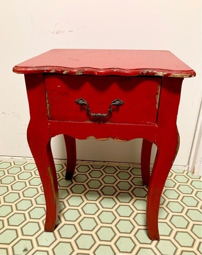 ビンテージ　サイドチェスト・テーブル　赤