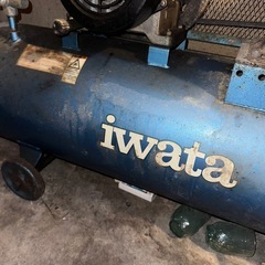 IWATAこんぷれっさーコンプレッサーの画像