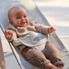 バウンサー　ベビービョルン　段ボール付の画像