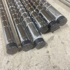 エレクター？のポールとキャスター12個の画像