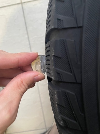 215/60r16中古スタッドレスタイヤ•ホイール4本セット (やま) 東新潟の