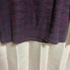 【福岡市/春日市】ノータベネ Vネック カットソー 長袖 ロンT L 紫 ワインレッド 薄手【現金・ネット決済可】の画像