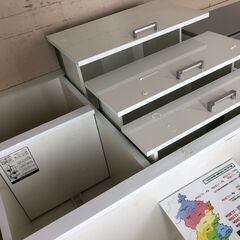 【ジャングルジャングル和歌山店】【Wa3375】レンジボードホワイト ※側面穴あり リユースショップ リサイクルショップ 中古家具 中古家電 中古自転車 古着 冷蔵庫の画像