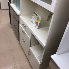 【ジャングルジャングル和歌山店】【Wa3375】レンジボードホワイト ※側面穴あり リユースショップ リサイクルショップ 中古家具 中古家電 中古自転車 古着 冷蔵庫の画像