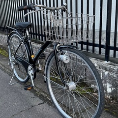 ＜整備済・美品車＞シティサイクル・27インチ自転車・外装6段変速 LEDオートライト・ブラックの画像