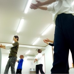 楽しく体を動かしたい方、ぜひ一緒にダンスしませんか？✨ ✨の画像