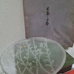 HOYAクリスタル大皿２枚　クリスマスパーティー36cm 春の新芽皿32cmの画像