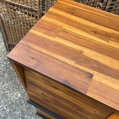 ウニコ SWELLA スウェラ レコードラック アカシア 天然木 収納家具 / unico SWELLA Record Rack Acacia Wood Storage Cabinet Furniture キャビネット　フラップ　フラップ扉　の画像