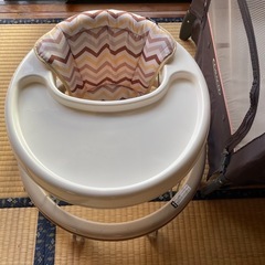 歩行器　ベビーサークルセット（中古）の画像