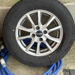 スタッドレスタイヤ4本セット　185/70R14の画像