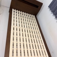 【セミダブル】ニトリベッドフレーム(ロデリック)の画像