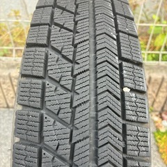 スタッドレスタイヤ　4本セットの画像