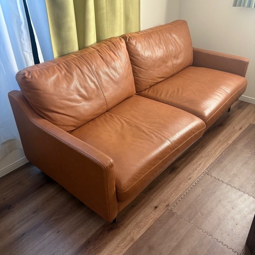 ニトリ　3人掛けソファ　美品　レザー