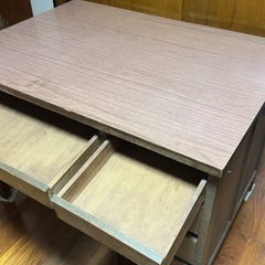 かなりレア！約60年前の木製の机　２台あります！の画像