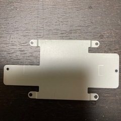 LIFEBOOK AH56/D HDDを固定する部品の画像