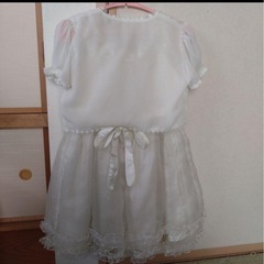 薄い黄色のドレス110の画像