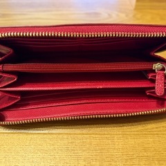 (  ˶ˊᵕˋ)੭COACH お財布 赤♡の画像