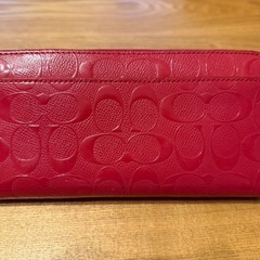 (  ˶ˊᵕˋ)੭COACH お財布 赤♡の画像