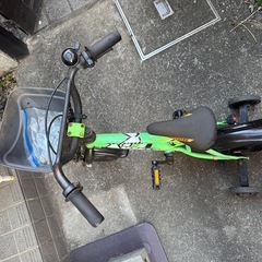 AVIGO 子供用自転車　補助輪付き　16インチの画像