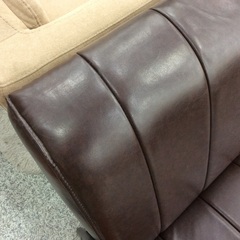 【ニトリのNシールド　ステイン2シリーズ】2人掛けソファ ラブソファ 合成皮革 Nシールド　ステイン2 ソファ　アイアンフレーム：ダークブラウンの画像