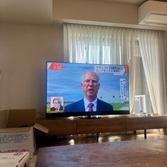 テレビボードとテレビのセットの画像