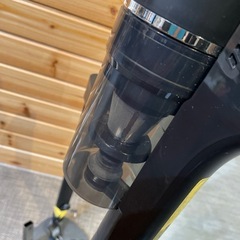 【コードレス掃除機】【ヤマダ】クリーニング済み【管理番号1128】野の画像