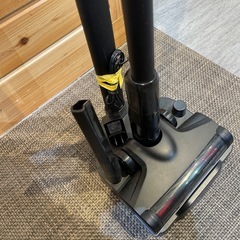 【コードレス掃除機】【ヤマダ】クリーニング済み【管理番号1128】野の画像