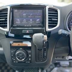 スズキ ソリオ ブラック＆ホワイトの画像